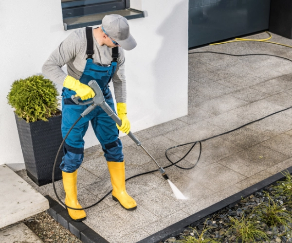 Local Pressure Washing Expert