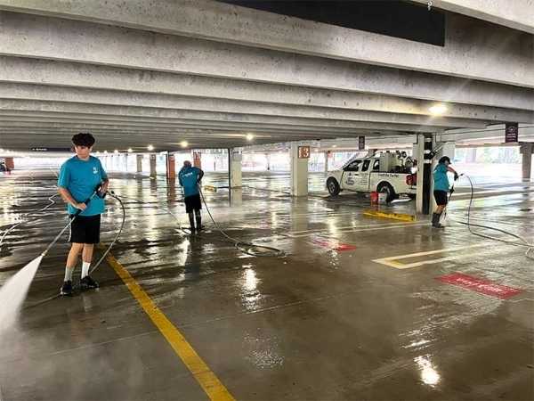 Parking Lot Pressure Washing Service